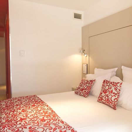 Hotel De La Plage - Hdlp Bormes-les-Mimosas Bagian luar foto