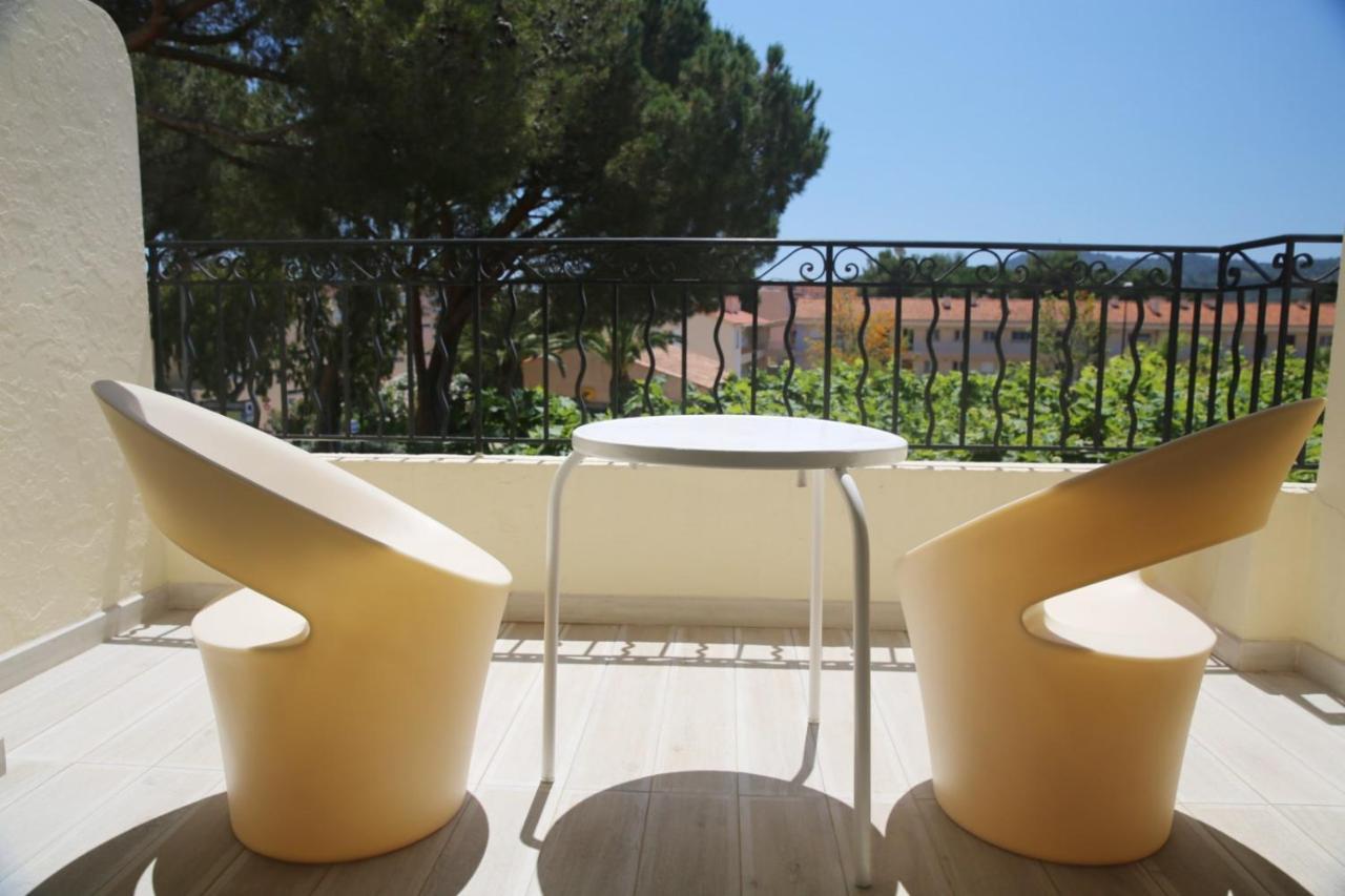 Hotel De La Plage - Hdlp Bormes-les-Mimosas Bagian luar foto