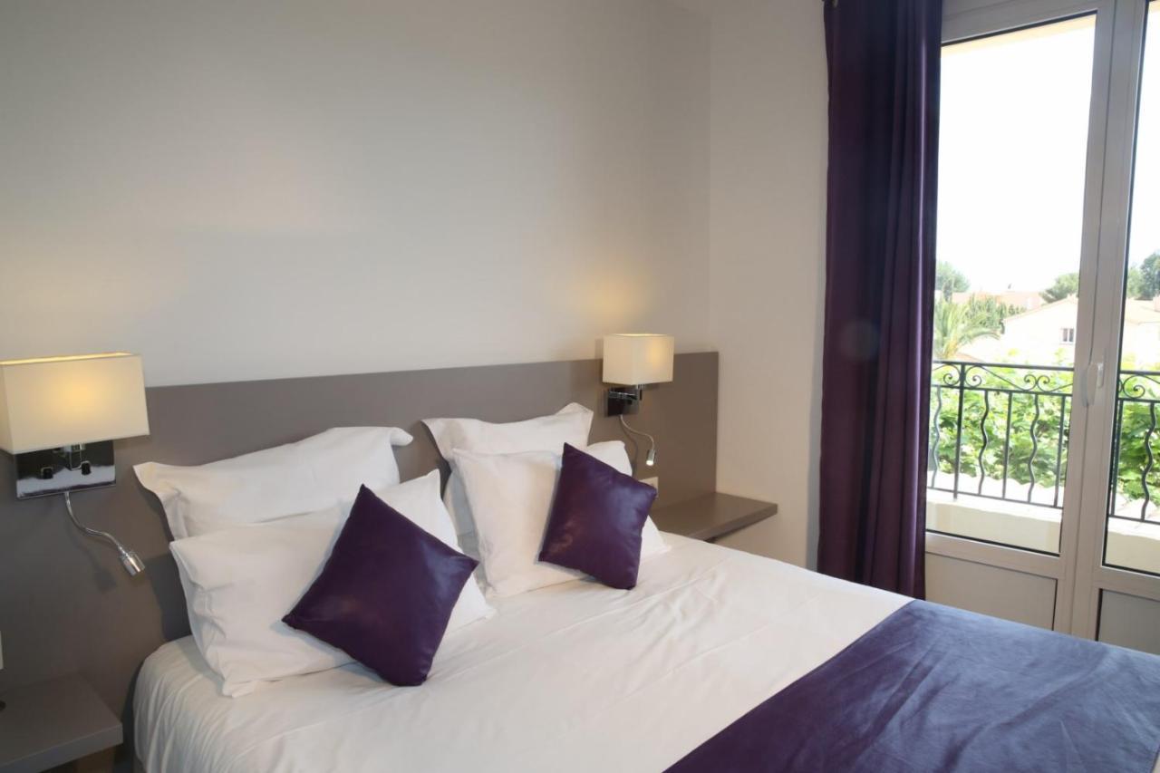 Hotel De La Plage - Hdlp Bormes-les-Mimosas Bagian luar foto