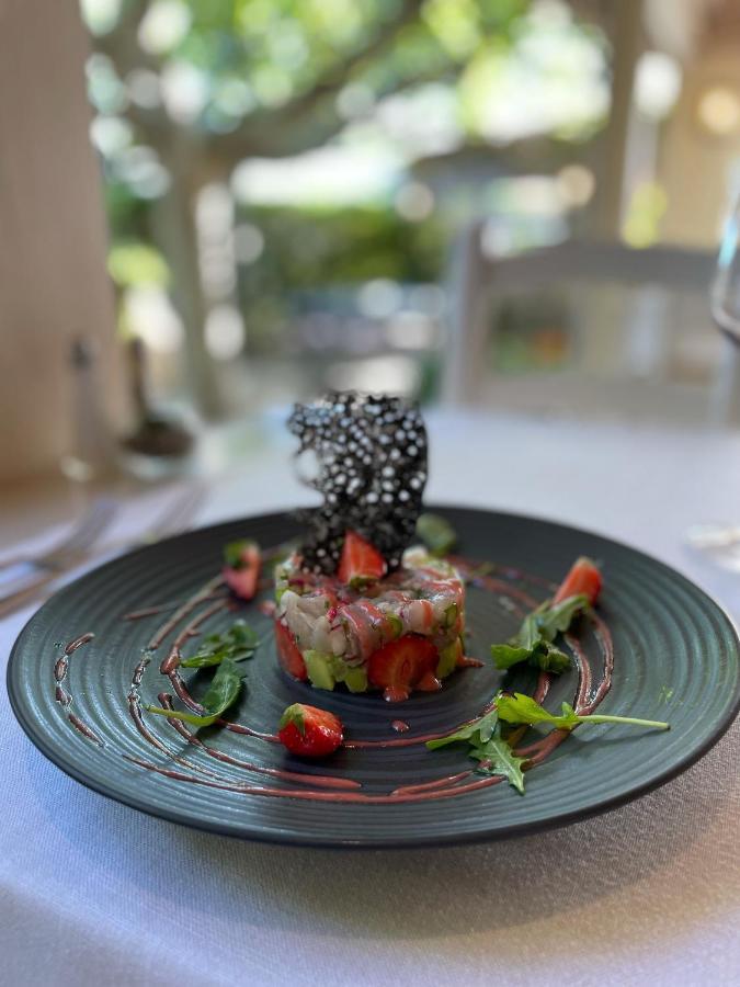 Hotel De La Plage - Hdlp Bormes-les-Mimosas Bagian luar foto