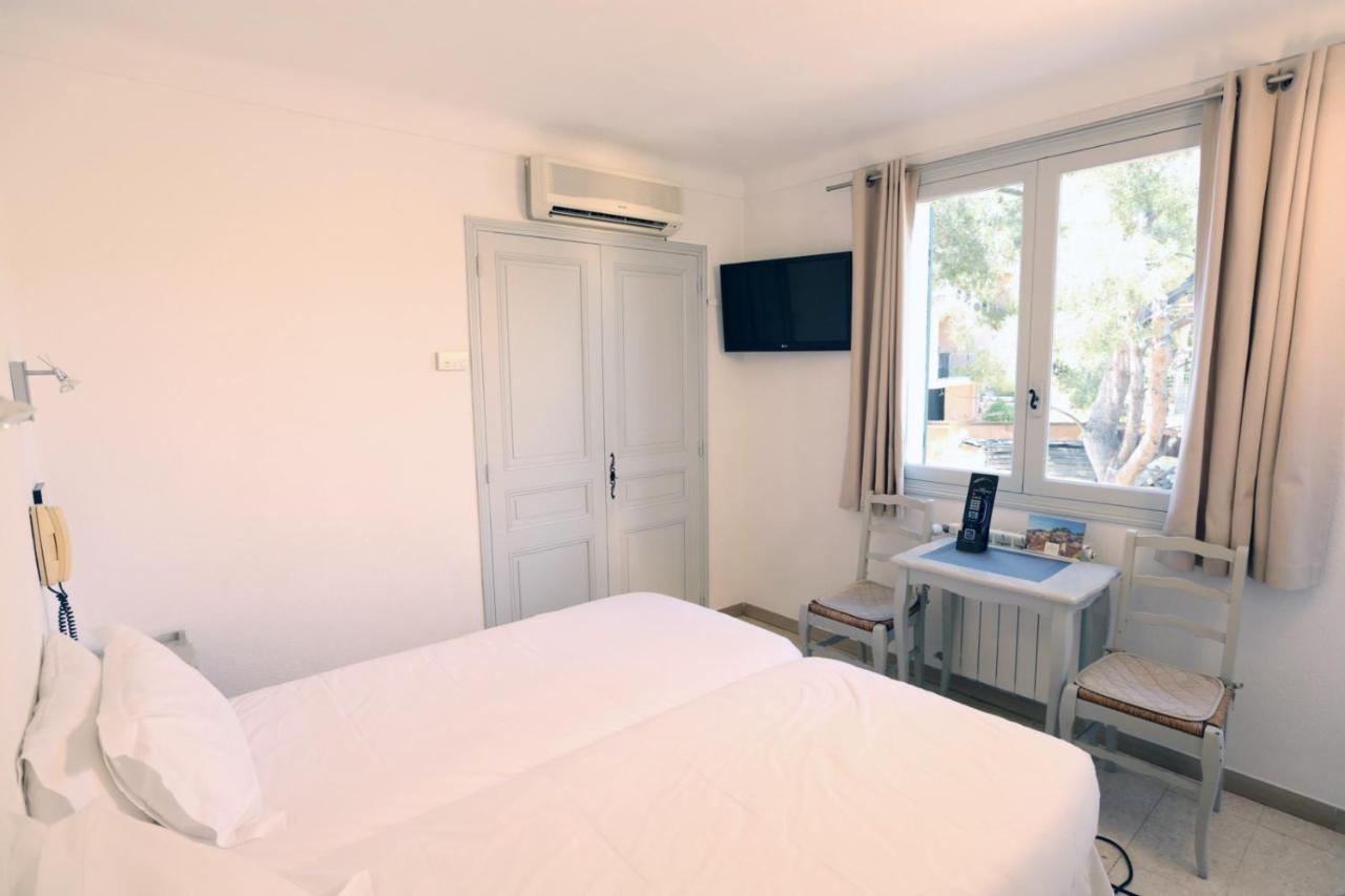 Hotel De La Plage - Hdlp Bormes-les-Mimosas Bagian luar foto