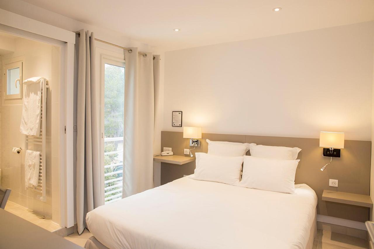 Hotel De La Plage - Hdlp Bormes-les-Mimosas Bagian luar foto