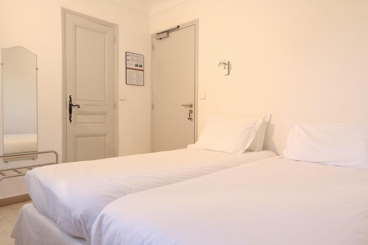 Hotel De La Plage - Hdlp Bormes-les-Mimosas Bagian luar foto