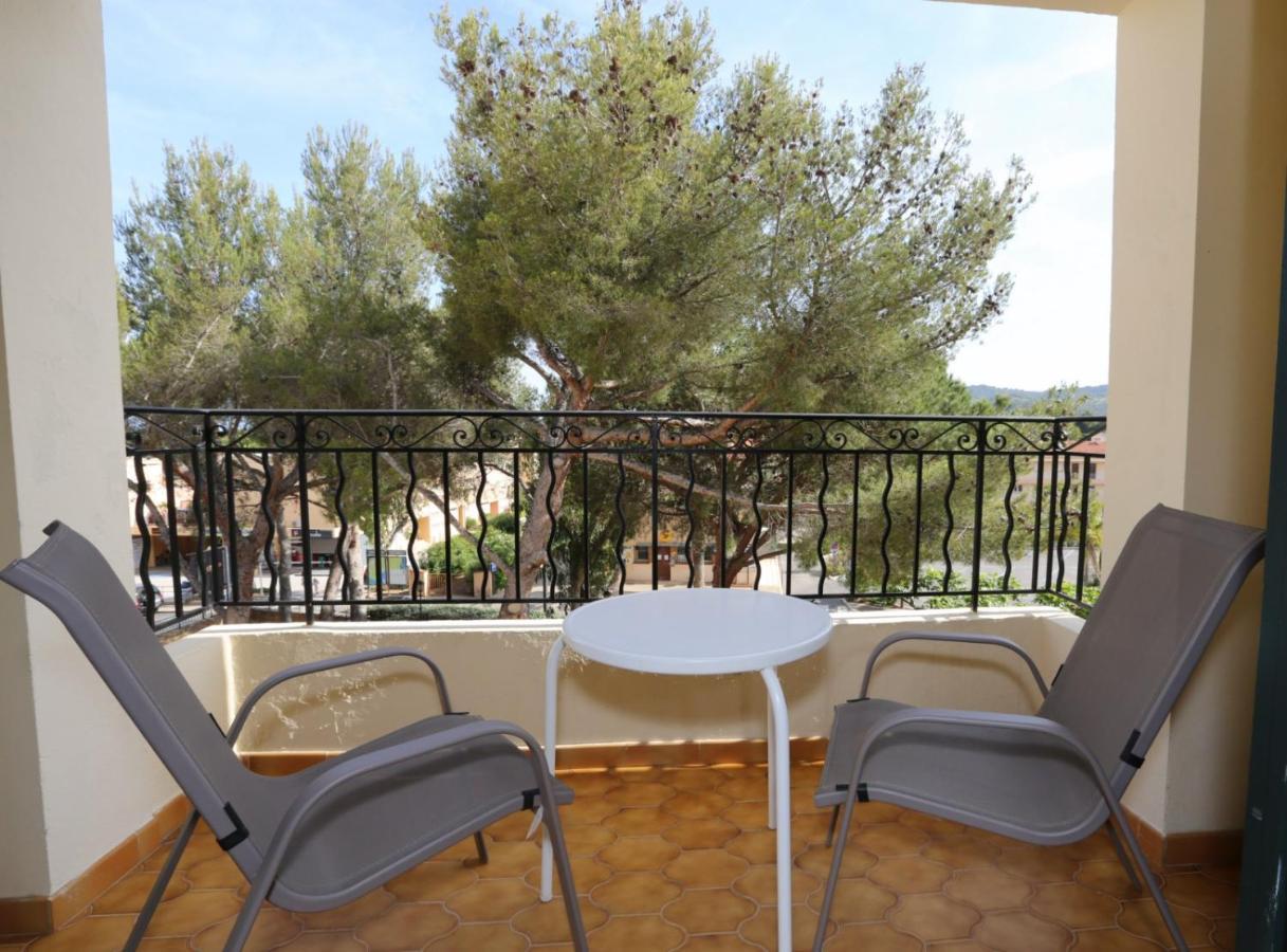 Hotel De La Plage - Hdlp Bormes-les-Mimosas Bagian luar foto