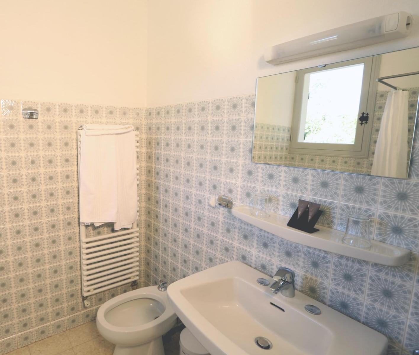Hotel De La Plage - Hdlp Bormes-les-Mimosas Ruang foto