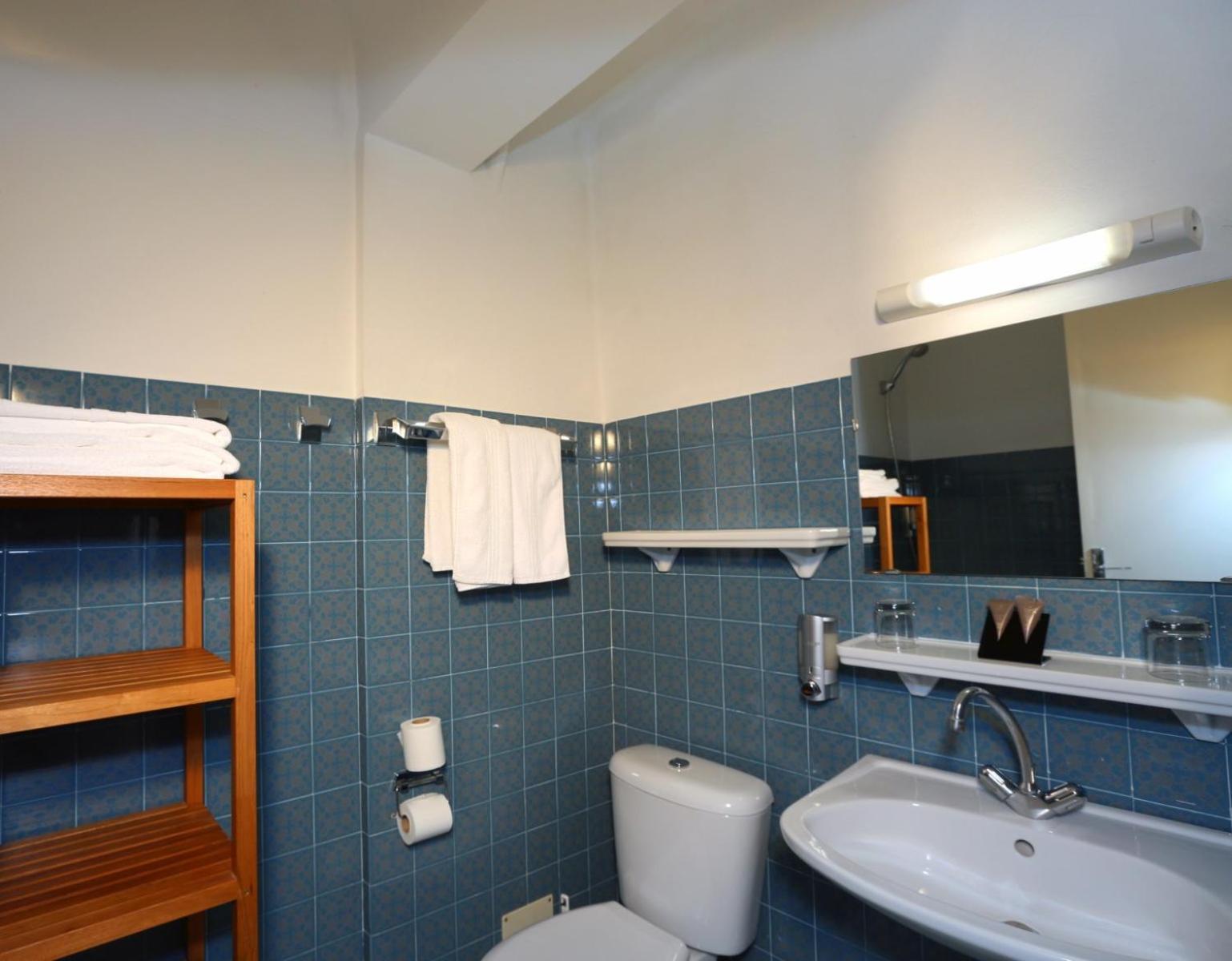 Hotel De La Plage - Hdlp Bormes-les-Mimosas Ruang foto